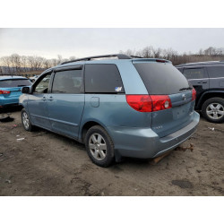 2009 TOYOTA SIENNA
