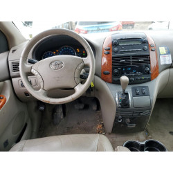 2009 TOYOTA SIENNA