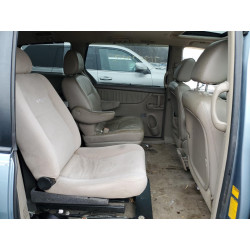 2009 TOYOTA SIENNA