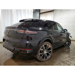 2022 PORSCHE CAYENNE