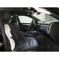 2022 PORSCHE CAYENNE