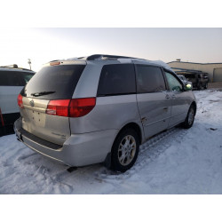 2004 TOYOTA SIENNA