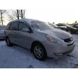2004 TOYOTA SIENNA