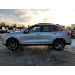 2018 PORSCHE CAYENNE