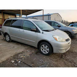 2004 TOYOTA SIENNA