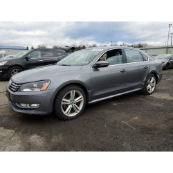 2012 VOLKSWAGEN PASSAT