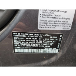 2012 VOLKSWAGEN PASSAT