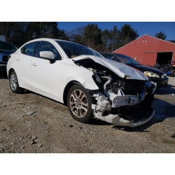 2018 TOYOTA YARIS