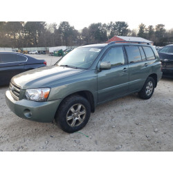 2004 TOYOTA HIGHLANDER