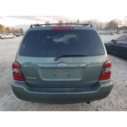 2004 TOYOTA HIGHLANDER