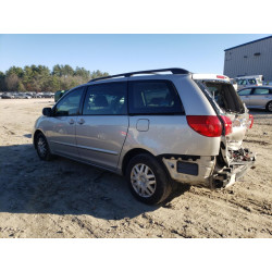 2009 TOYOTA SIENNA