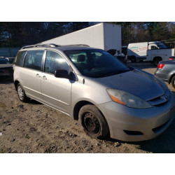 2009 TOYOTA SIENNA