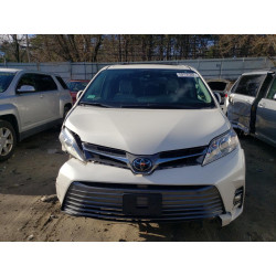 2018 TOYOTA SIENNA