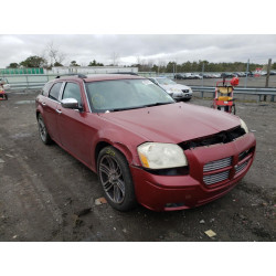 2005 DODGE MAGNUM