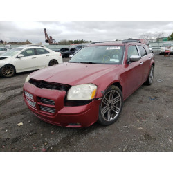 2005 DODGE MAGNUM