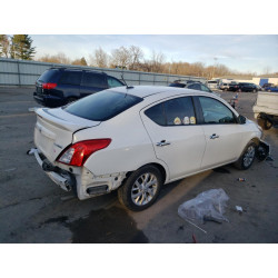 2017 NISSAN VERSA