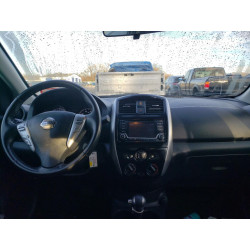 2017 NISSAN VERSA
