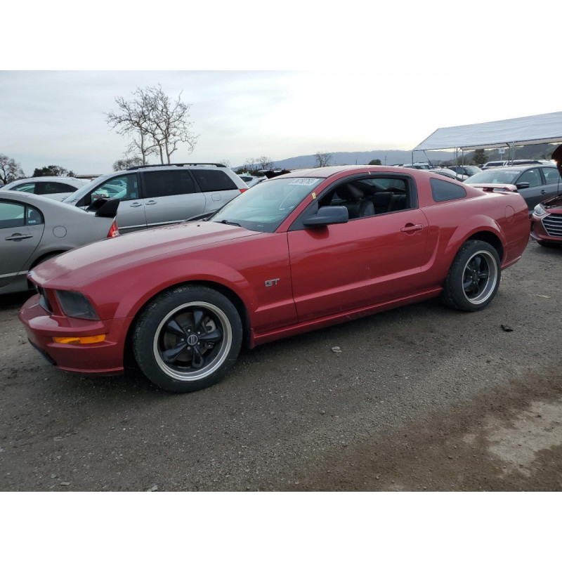2005 FORD MUSTANG