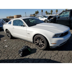 2011 FORD MUSTANG