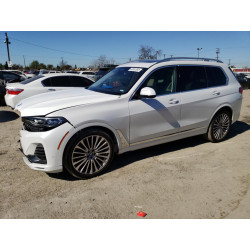 2022 BMW X7