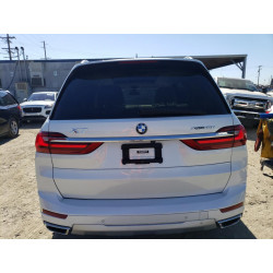 2022 BMW X7