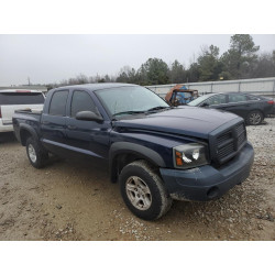 2005 DODGE DAKOTA
