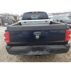 2005 DODGE DAKOTA
