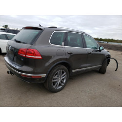 2015 VOLKSWAGEN TOUAREG
