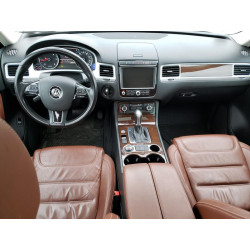 2015 VOLKSWAGEN TOUAREG