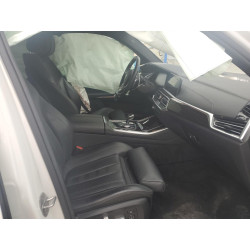 2019 BMW X5 5UXCR6C54KLL27188 52699383