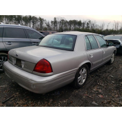 2004 FORD CROWN VIC