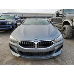 2022 BMW M8