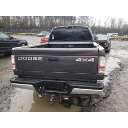 2002 DODGE DAKOTA