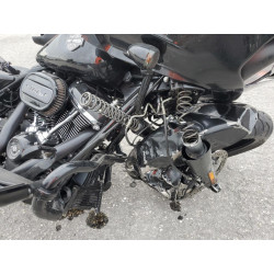 2021 HARLEY-DAVIDSON FL
