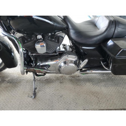 2011 HARLEY-DAVIDSON FL
