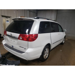 2006 TOYOTA SIENNA