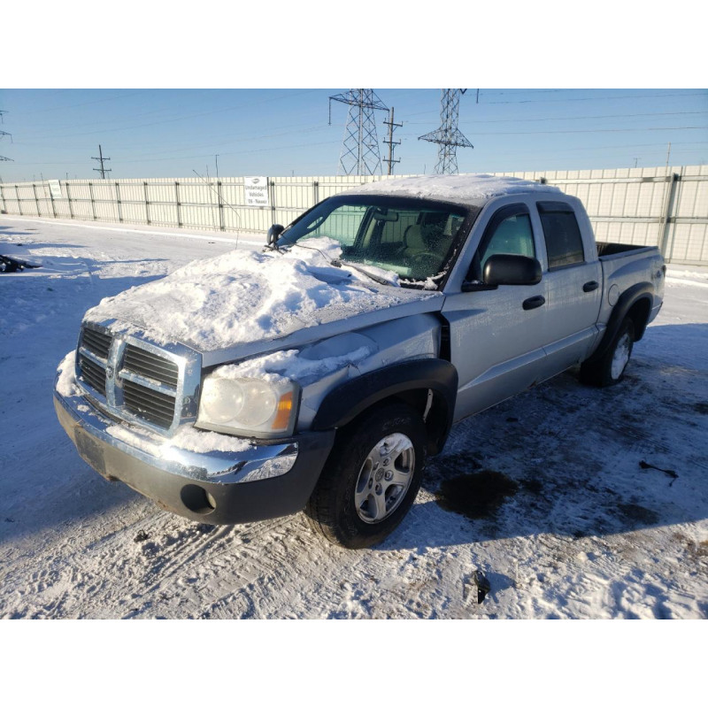 2005 DODGE DAKOTA