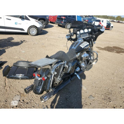 2016 HARLEY-DAVIDSON FL