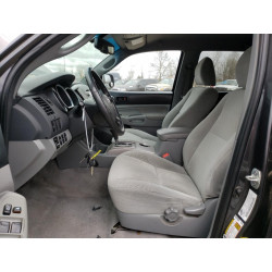 2011 TOYOTA TACOMA