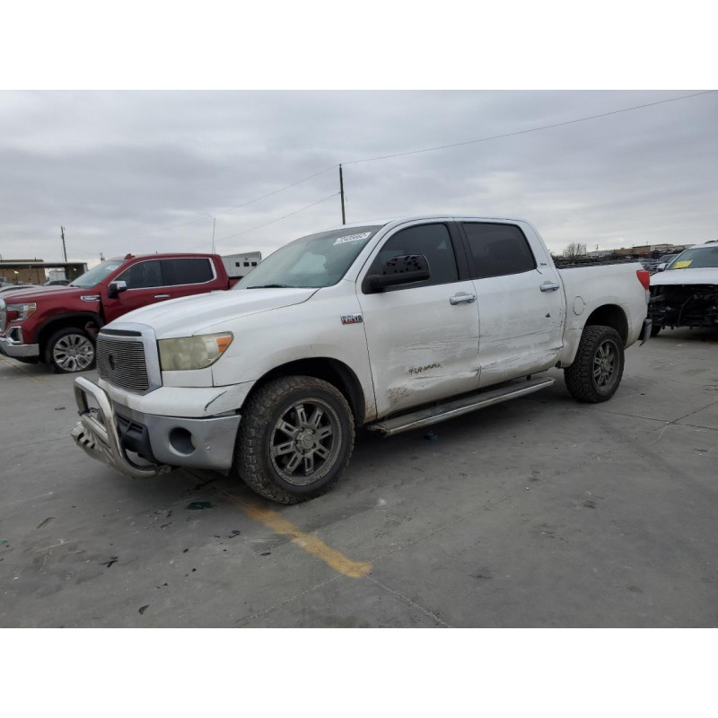 2011 TOYOTA TUNDRA