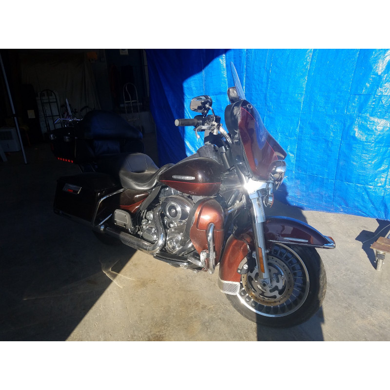 2011 HARLEY-DAVIDSON FL
