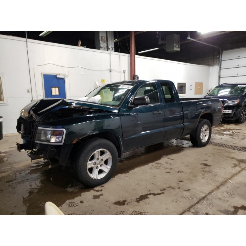 2011 DODGE DAKOTA