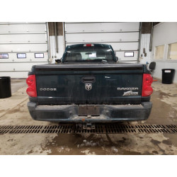 2011 DODGE DAKOTA