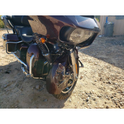 2018 HARLEY-DAVIDSON FL