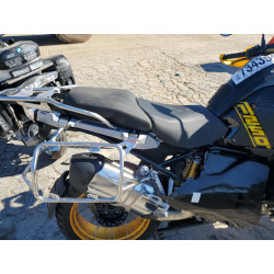 2022 BMW R-SERIES