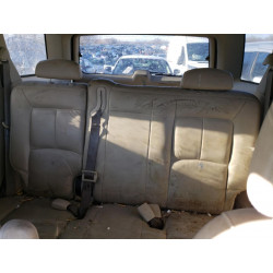 2005 SATURN VUE