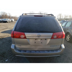 2009 TOYOTA SIENNA