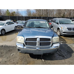 2005 DODGE DAKOTA