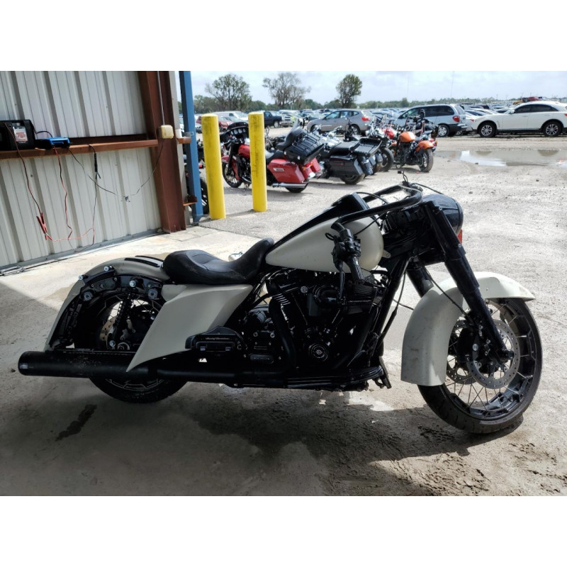 2019 HARLEY-DAVIDSON FL