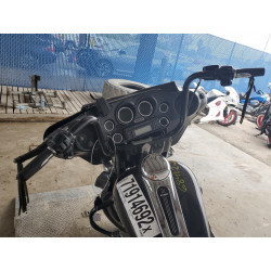2011 HARLEY-DAVIDSON FL